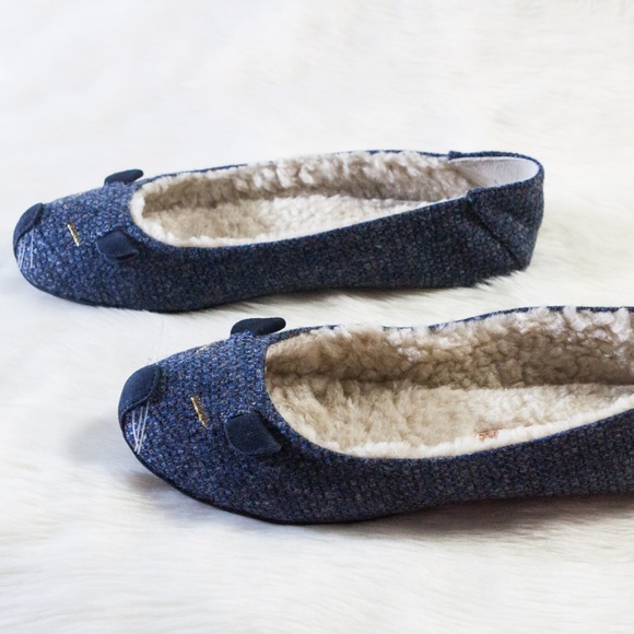 Marc by Marc Jacobs Sherpa Lined Mouse Slippers - Picture 3 of 8